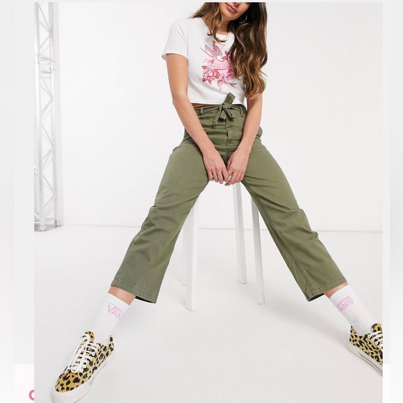 Pull&Bear tie waist pants in khaki - Picture 4 of 11